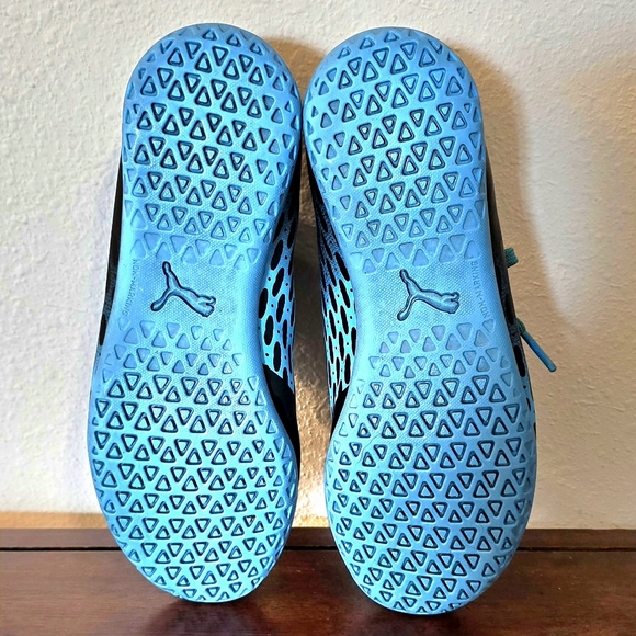 Kids Blue and Black Puma Sneaker size 4C - Picture 4 of 11